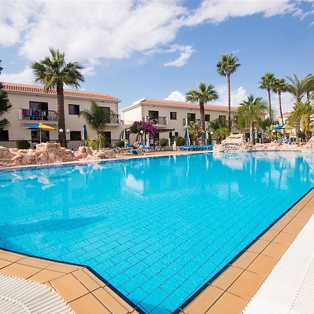 Loutsiana Deluxe Apts Ajía Nápa Kültér fotó