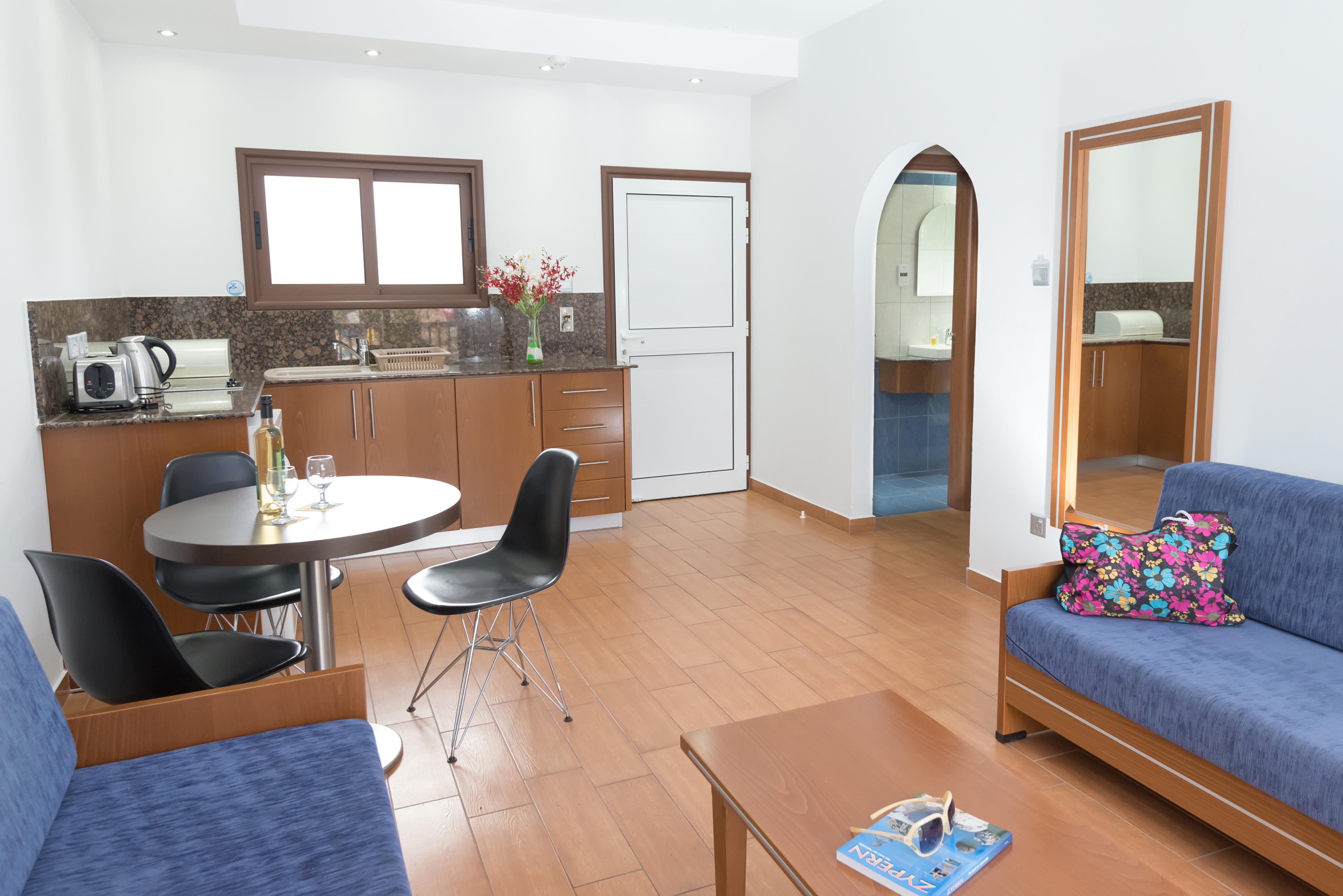 Loutsiana Deluxe Apts Ajía Nápa Kültér fotó
