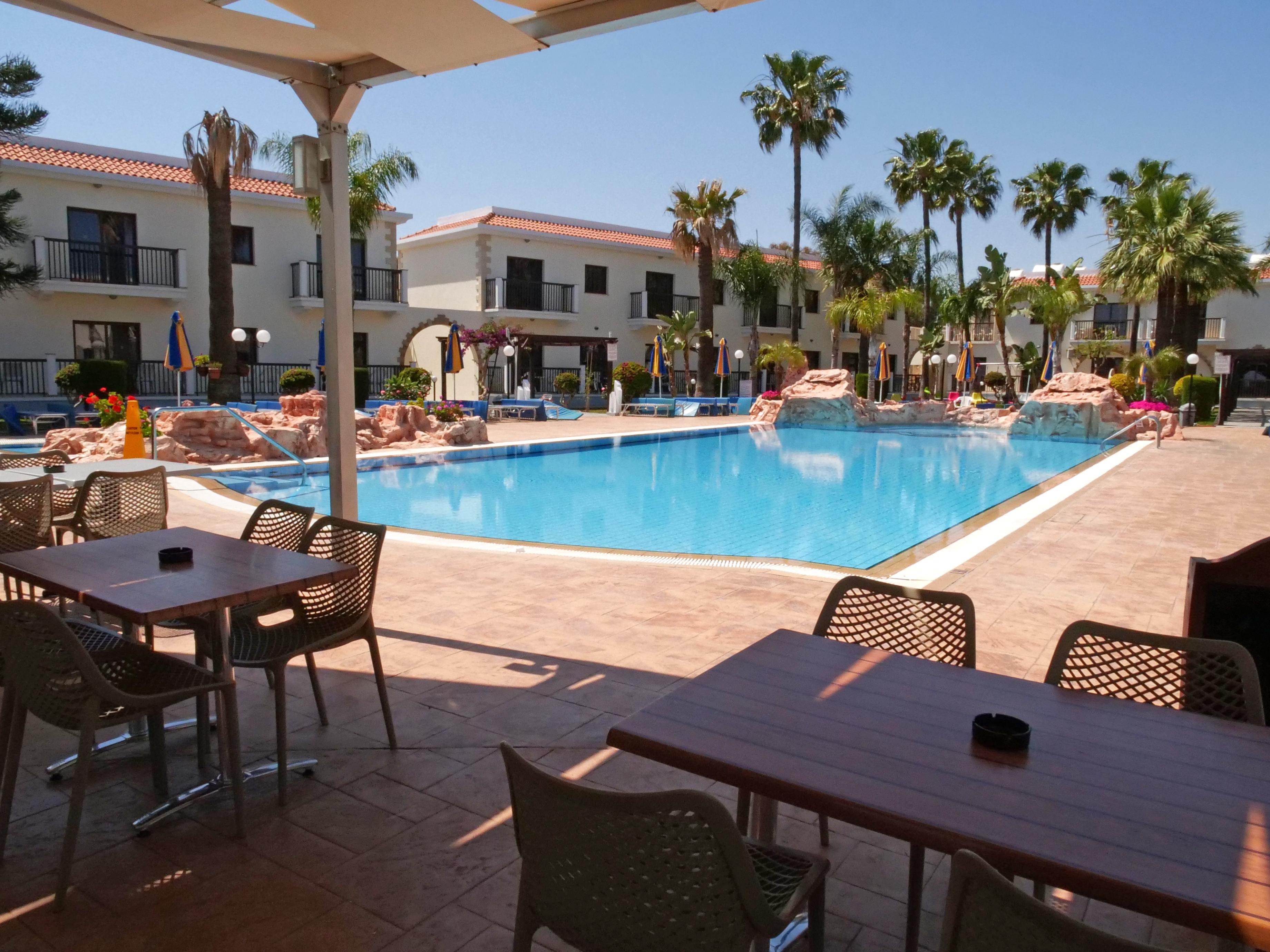 Loutsiana Deluxe Apts Ajía Nápa Kültér fotó