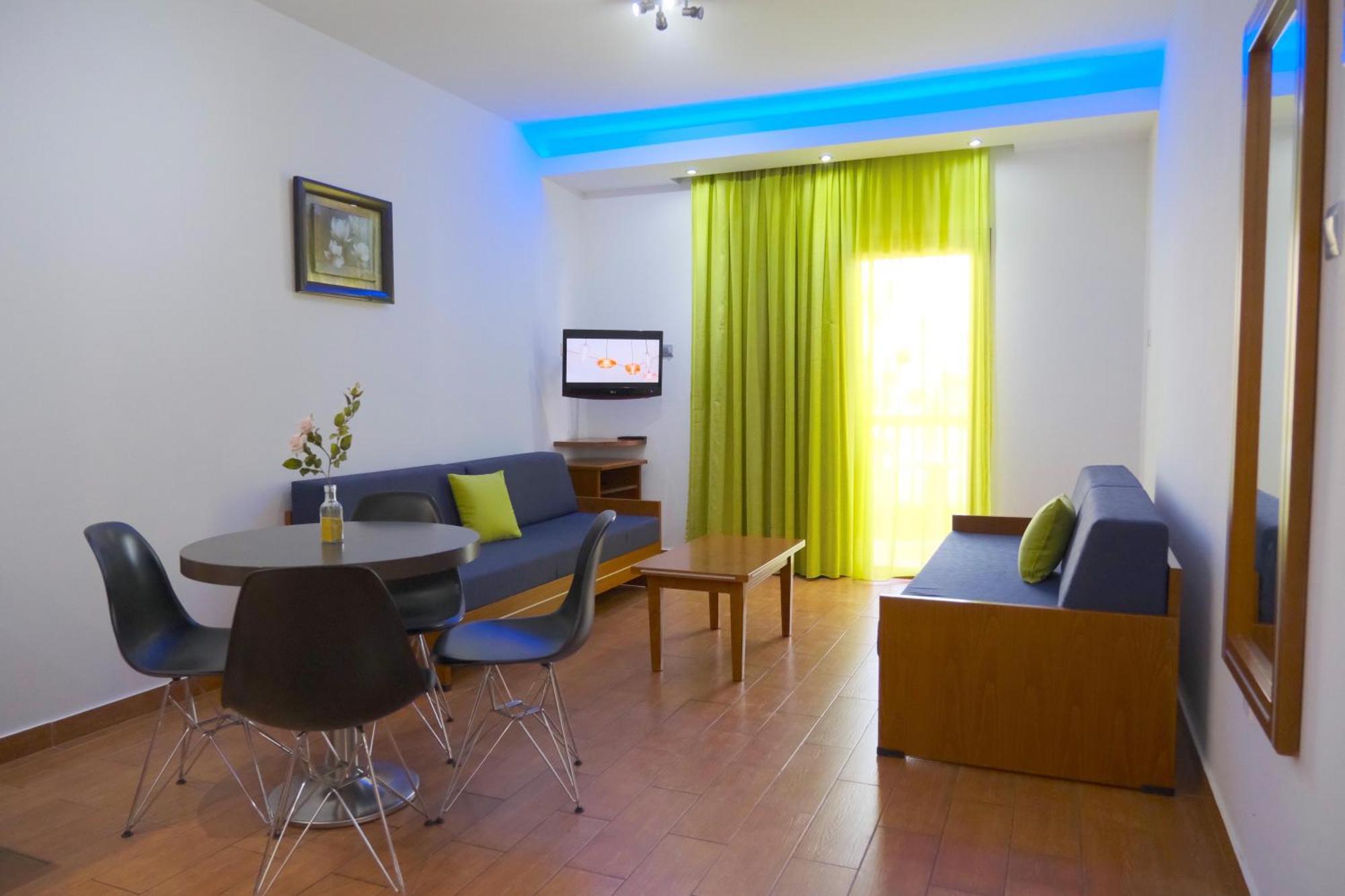 Loutsiana Deluxe Apts Ajía Nápa Kültér fotó