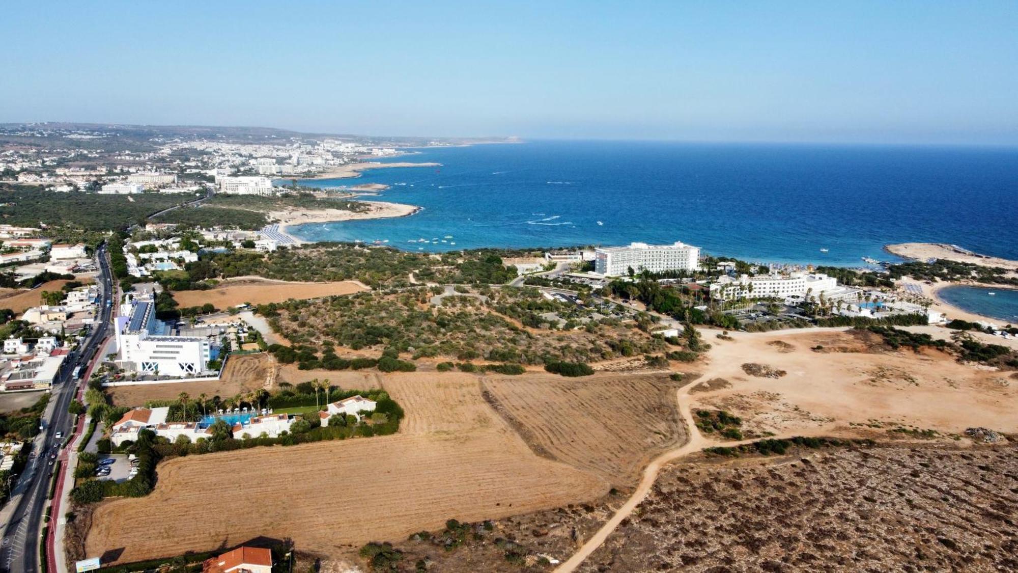 Loutsiana Deluxe Apts Ajía Nápa Kültér fotó