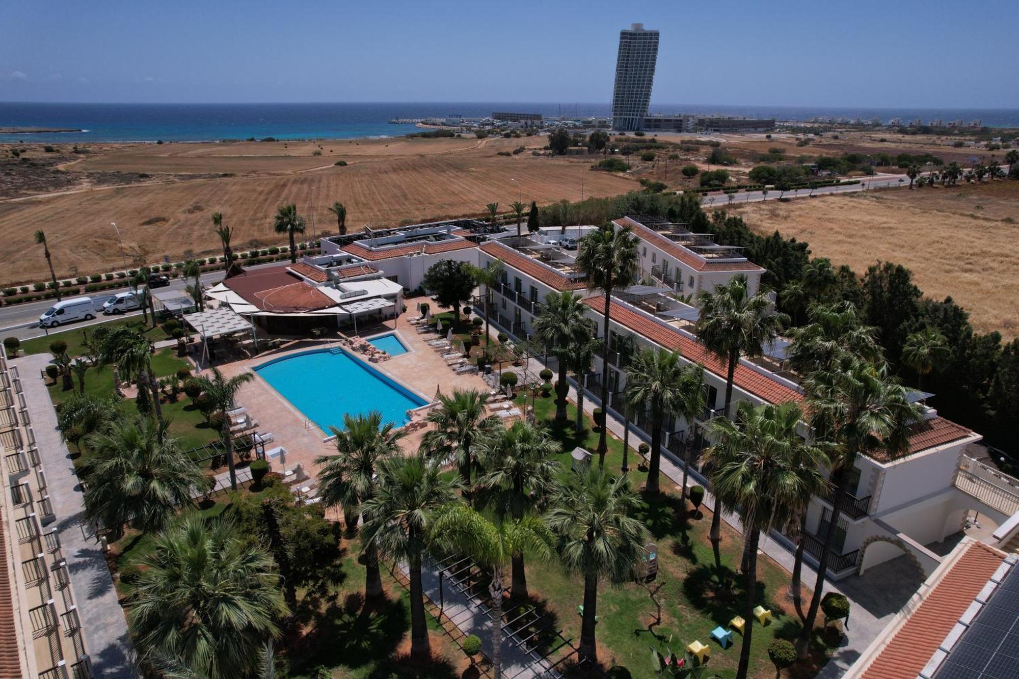 Loutsiana Deluxe Apts Ajía Nápa Kültér fotó