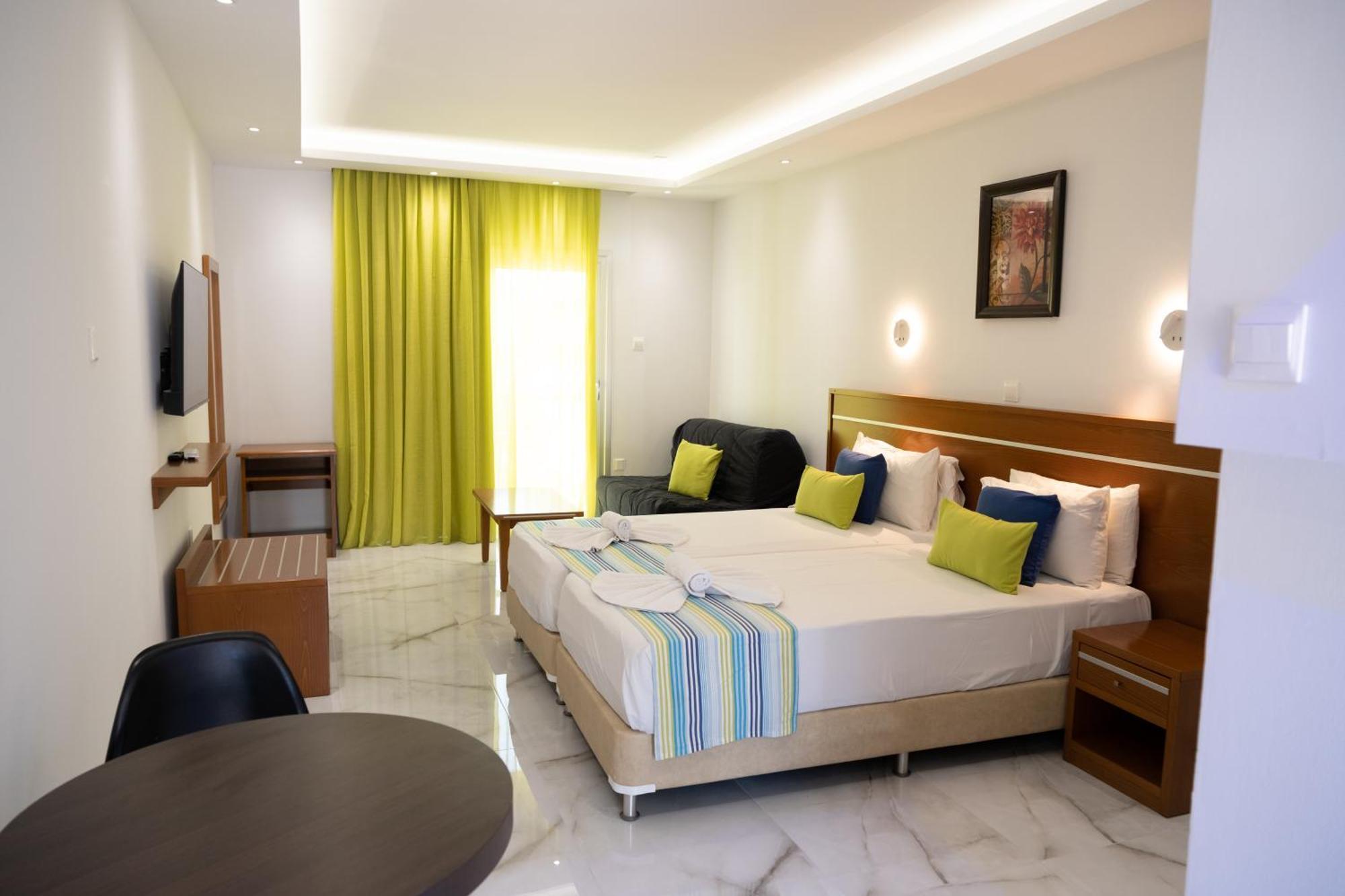 Loutsiana Deluxe Apts Ajía Nápa Kültér fotó